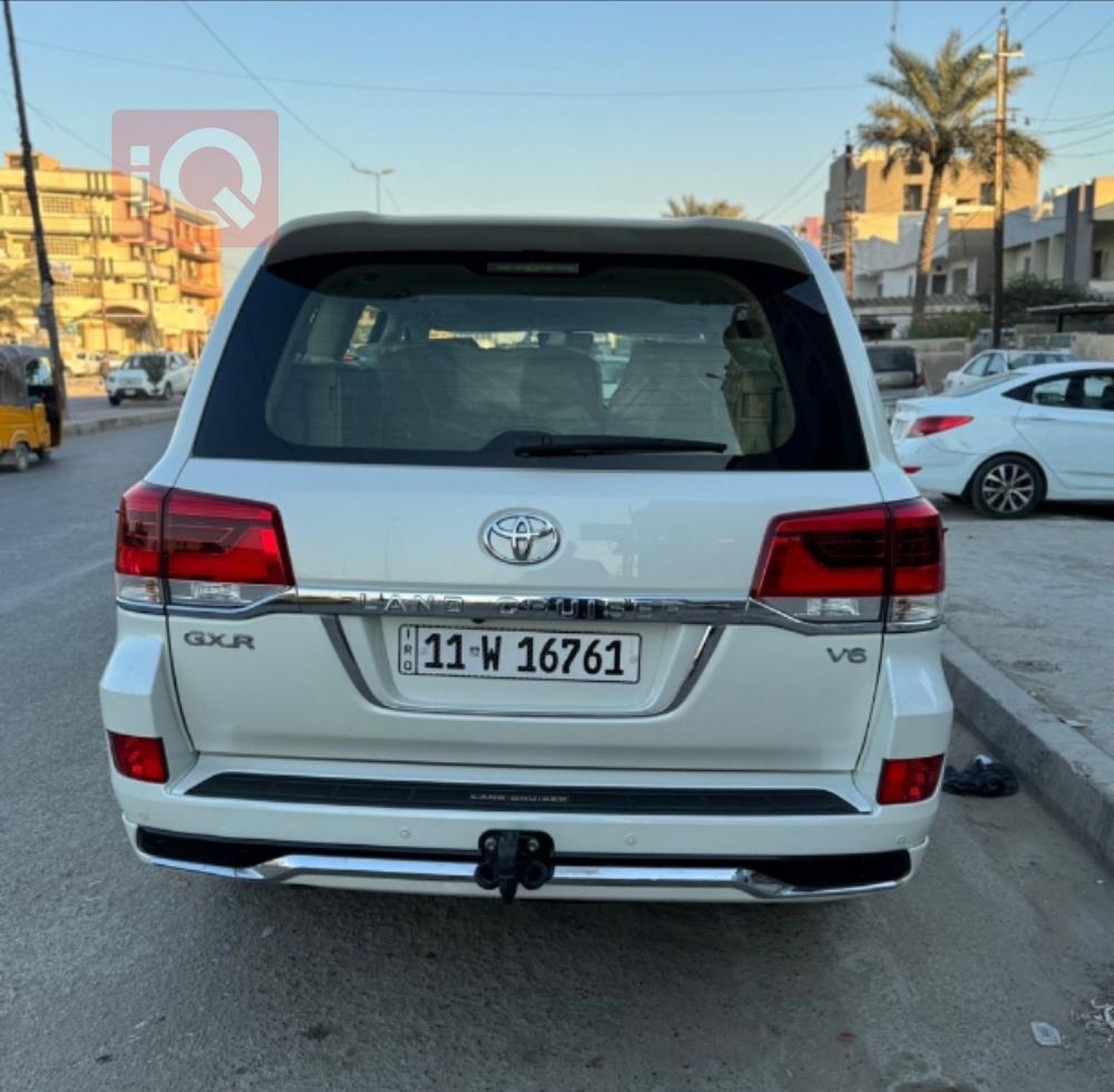 تويوتا لاندكروزر
